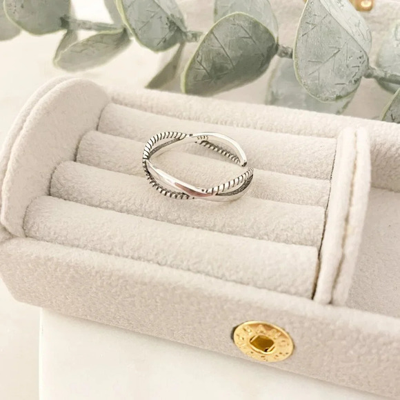 925 Sterling Silver Criss Cross Ring Dainty Layer Ring Stack Ring Band - Picture 6 of 9